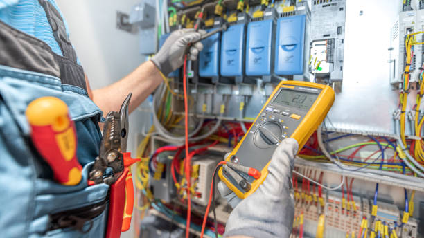 Best Local Electrician Companies  in Maysville, GA